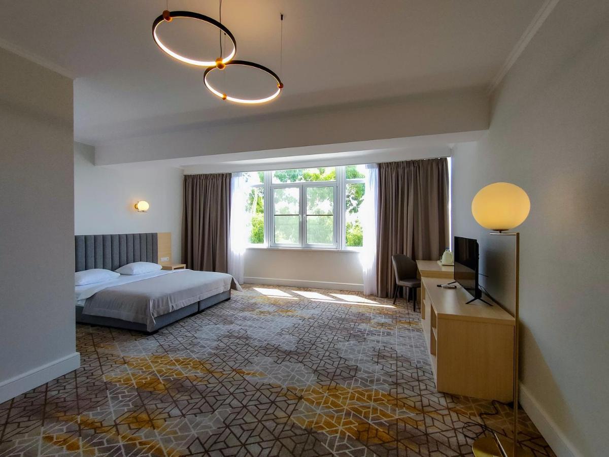 Hotel Citrus Gagra Ngoại thất bức ảnh